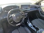 Peugeot 2008 1.2 PureTech EAT8-automaat GT-Line met o.a. navigatie, CarPlay, cruise, trekhaak, LED, etc.