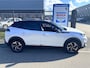 Peugeot 2008 1.2 PureTech EAT8-automaat GT-Line met o.a. navigatie, CarPlay, cruise, trekhaak, LED, etc.