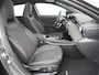 Mercedes-Benz A-klasse 250 e Business Solution AMG | Panorama - Schuifdak | Multibeam Led | Apple Carplay & Android Auto | Sfeerverlichting | Stoelverwarming Voorin | Achteruitrijcamera | Nightpakket
