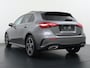 Mercedes-Benz A-klasse 250 e Business Solution AMG | Panorama - Schuifdak | Multibeam Led | Apple Carplay & Android Auto | Sfeerverlichting | Stoelverwarming Voorin | Achteruitrijcamera | Nightpakket