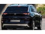 Volkswagen T-Roc 1.5 eTsi Life First Edition 116 PK Automaat | Nieuwe T-Roc | Apple Carplay draadloos | Camera | Stoelverwarming | Android Auto draadloos | 18" Lichtmetalen velgen | Stuurverwarming |  LED koplampen | Ruiten getint | Adaptieve cruise control | Climate control | Lane assist |