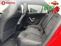 Mercedes-Benz A-klasse 180 Business Solution AMG Night Upgrade Automaat Schuif/Kanteldak | Stoelverwarming | Achteruitrijcamera | DAB Audio