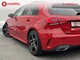 Mercedes-Benz A-klasse 180 Business Solution AMG Night Upgrade Automaat Schuif/Kanteldak | Stoelverwarming | Achteruitrijcamera | DAB Audio