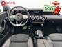 Mercedes-Benz A-klasse 180 Business Solution AMG Night Upgrade Automaat Schuif/Kanteldak | Stoelverwarming | Achteruitrijcamera | DAB Audio