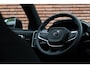 Volvo EX40 Single Motor Business Edition | Achteruitrijcamera | Apple Carplay/Android auto | Harman Kardon geluidsinstallatie | Extra getint glas achter | 19'' Lichtmetalen velgen | Elektronische Climate control | Adaptieve Cruise control | Hill Hold functie |