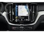 Volvo XC60 T5 AWD R-Design | Trekhaak Semi-Elektrisch | Adaptieve Bochtverlichting | Standkachel | Volvo On Call | Parkeercamera achter | Parkeersensoren Voor+Achter | Verwarmbare Voorstoelen | Apple Carplay/ Android Auto | Extra Getint Glas | CD-Speler |