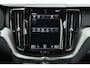 Volvo XC60 T5 AWD R-Design | Trekhaak Semi-Elektrisch | Adaptieve Bochtverlichting | Standkachel | Volvo On Call | Parkeercamera achter | Parkeersensoren Voor+Achter | Verwarmbare Voorstoelen | Apple Carplay/ Android Auto | Extra Getint Glas | CD-Speler |