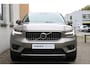 Volvo XC40 T3 Automaat Inscription | Panoramadak | 360° camera | BLIS | Lederen bekleding | Harman Kardon audio | Verwarmde voorstoelen | Verwarmbaar stuurwiel | Adapt. Cruise Control | Glazen pook