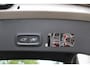 Volvo XC40 T3 Automaat Inscription | Panoramadak | 360° camera | BLIS | Lederen bekleding | Harman Kardon audio | Verwarmde voorstoelen | Verwarmbaar stuurwiel | Adapt. Cruise Control | Glazen pook