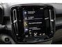 Volvo XC40 T3 Automaat Inscription | Panoramadak | 360° camera | BLIS | Lederen bekleding | Harman Kardon audio | Verwarmde voorstoelen | Verwarmbaar stuurwiel | Adapt. Cruise Control | Glazen pook