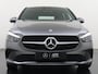 Mercedes-Benz B-klasse 250 e Business Solution | Achteruitrijcamera | DAB+ Radio | Distronic Cruise Control | Trekhaak Wegklapbaar | Stoelverwarming Voorin | 17" Lichtmetalen Velgen