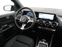 Mercedes-Benz B-klasse 250 e Business Solution | Achteruitrijcamera | DAB+ Radio | Distronic Cruise Control | Trekhaak Wegklapbaar | Stoelverwarming Voorin | 17" Lichtmetalen Velgen