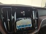 Volvo XC60 T6 Plus Dark | Luchtvering | Trekhaak | 360cam | Amber Leer! | All-Season | 20''