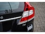 Volvo V70 2.0 T4 Polar | Estate Line | Roofrails | Niveauregeling | Trekhaak | Lederen Bekleding | Stoelverwarming
