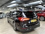 Ford Focus Wagon EcoBoost Hybrid 125 pk ST Line | Trekhaak | Winter Pack | Camera | full LED | 4 seiz. banden | Navi | Clima | Cruise
