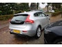 Volvo V40 1.6 T4 180PK Momentum Automaat + 16"/ Navi/ Clima/ Cruise/ NL auto