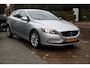 Volvo V40 1.6 T4 180PK Momentum Automaat + 16"/ Navi/ Clima/ Cruise/ NL auto