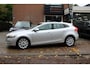 Volvo V40 1.6 T4 180PK Momentum Automaat + 16"/ Navi/ Clima/ Cruise/ NL auto