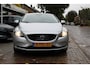 Volvo V40 1.6 T4 180PK Momentum Automaat + 16"/ Navi/ Clima/ Cruise/ NL auto