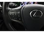 Lexus UX 250h Preference Line | 18 Inch Lichtmetalen velgen | Privacy Glass | Blind Spot Monitor | Keyless Entry
