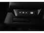 Lexus UX 250h Preference Line | 18 Inch Lichtmetalen velgen | Privacy Glass | Blind Spot Monitor | Keyless Entry