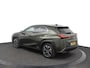 Lexus UX 250h Preference Line | 18 Inch Lichtmetalen velgen | Privacy Glass | Blind Spot Monitor | Keyless Entry