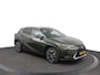 Lexus UX 250h Preference Line | 18 Inch Lichtmetalen velgen | Privacy Glass | Blind Spot Monitor | Keyless Entry