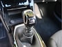 Peugeot 208 1.2 Benzine 100 Pk. * Allure Selenium * Navigatie * Draadloss Apple Carplay / Android Auto * Voor- en Achter Parkeer Sensoren * Climate & Cruise Control *1/2 Leder Interieur * Vingerhoets; Vierde Generatie Eersteklas Service !