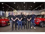 Peugeot 208 1.2 Benzine 100 Pk. * Allure Selenium * Navigatie * Draadloss Apple Carplay / Android Auto * Voor- en Achter Parkeer Sensoren * Climate & Cruise Control *1/2 Leder Interieur * Vingerhoets; Vierde Generatie Eersteklas Service !
