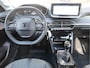 Peugeot 208 1.2 Benzine 100 Pk. * Allure Selenium * Navigatie * Draadloss Apple Carplay / Android Auto * Voor- en Achter Parkeer Sensoren * Climate & Cruise Control *1/2 Leder Interieur * Vingerhoets; Vierde Generatie Eersteklas Service !