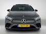 Mercedes-Benz A-klasse 160 AMG-line Handgeschakeld | Night Pakket | Panoramaschuifdak | Sfeerverlichting | Stoelverwarming | Parkeer pakket | Inclusief 24 maanden MB Certified garantie voor Europa.