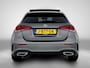 Mercedes-Benz A-klasse 160 AMG-line Handgeschakeld | Night Pakket | Panoramaschuifdak | Sfeerverlichting | Stoelverwarming | Parkeer pakket | Inclusief 24 maanden MB Certified garantie voor Europa.