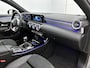 Mercedes-Benz A-klasse 160 AMG-line Handgeschakeld | Night Pakket | Panoramaschuifdak | Sfeerverlichting | Stoelverwarming | Parkeer pakket | Inclusief 24 maanden MB Certified garantie voor Europa.