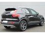 Volvo XC40 B3 Automaat Business Edition | Verwarmbare voorstoelen | Verwarmbaar stuurwiel | Premium audio by Harman Kardon | Panoramadak | Rondom zichtcamera | 18 inch Lichtmetalen velgen | Alarmklasse 3