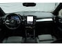 Volvo XC40 B3 Automaat Essential Edition | Verwarmbare voorstoelen | Verwarmbaar stuurwiel | Premium audio by Harman Kardon | Panoramadak | Rondom zichtcamera | 18 inch Lichtmetalen velgen | Alarmklasse 3