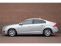Volvo S60 T3 Kinetic, Origineel NL, Navigatie, PDC, Trekhaak, Bluetooth, LED, Climate Control, Cruise control.