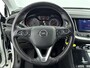 Opel Grandland X 1.2 Turbo 131Pk Online Edition | Navigatie | Climate Control | Cruise Control & Snelheidsbegrenzer | Smartphone Integratie | Parkeersensoren Voor & Achter | Regensensor | Privacy Glass | Apple & Android Carplay |