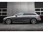 Audi A4 Avant 40 TFSI 204 pk S-Edition / Pano-Dak/ Adap.Cruise/ Sport-Stoelen/ Stoel.Verw/ Matrix-Led/ Virtual/ Black-Optiek/ Trekhaak/ 19'' LMV