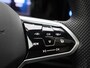 Volkswagen Golf 1.5 eTSI R-Line Business | Automaat | Panoramadak | Camera | Navigatie | Stoelverwarming | Sfeerverlichting |