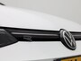 Volkswagen Golf 1.5 eTSI R-Line Business | Automaat | Panoramadak | Camera | Navigatie | Stoelverwarming | Sfeerverlichting |