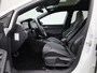 Volkswagen Golf 1.5 eTSI R-Line Business | Automaat | Panoramadak | Camera | Navigatie | Stoelverwarming | Sfeerverlichting |