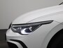 Volkswagen Golf 1.5 eTSI R-Line Business | Automaat | Panoramadak | Camera | Navigatie | Stoelverwarming | Sfeerverlichting |