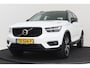 Volvo XC40 1.5 T3 R-Design | Camera | Uitklap trekhaak | DAB+ | Dealeronderhouden