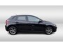 Volkswagen Polo 1.0 TSI Comfortline Parkeersensoren / LM velgen / Stoelverwarming / Navigatie