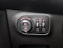 Opel Corsa Color Edition 90 pk Automaat | Achteruitrijcamera | Parkeersensoren Voor en Achter | Verwarmde Comfortstoelen | Sportonderstel | LED Dagrijverlichting | Airco | Start/Stop Systeem | 16" Lichtmetalen Velgen |