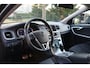 Volvo V60 1.6 T3 R-Design | AUTOMAAT | NAVI | CLIMA | CRUISE | ZEER MOOIE GOED ONDERHOUDEN AUTO |