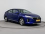 Hyundai Ioniq COMFORT EV | LEDER | CLIMA | CRUISE | CAMERA | NAVI | 16'' LM VELGEN | CHIQUE KLEUR |
