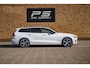 Volvo V60 2.0 T6 Recharge AWD R-Design, Leder, Pano, H&K,360