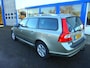 Volvo V70 2.5T MOMENTUM,AUT,TREKH,COMPLEET ONDERHOUD,DYN AUDIO,NIEUWSTAAT!!!