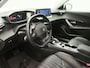 Peugeot e-2008 Allure 50 kWh | Leder | Navi | Stoelverwarming | 3D Cockpit | Camera |